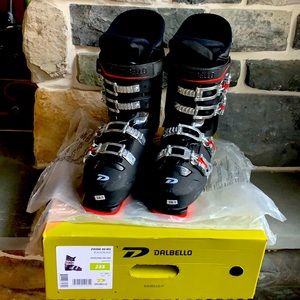 Dalbello Prime80 MS , size 28.5 . Red/black like new. Worn once.